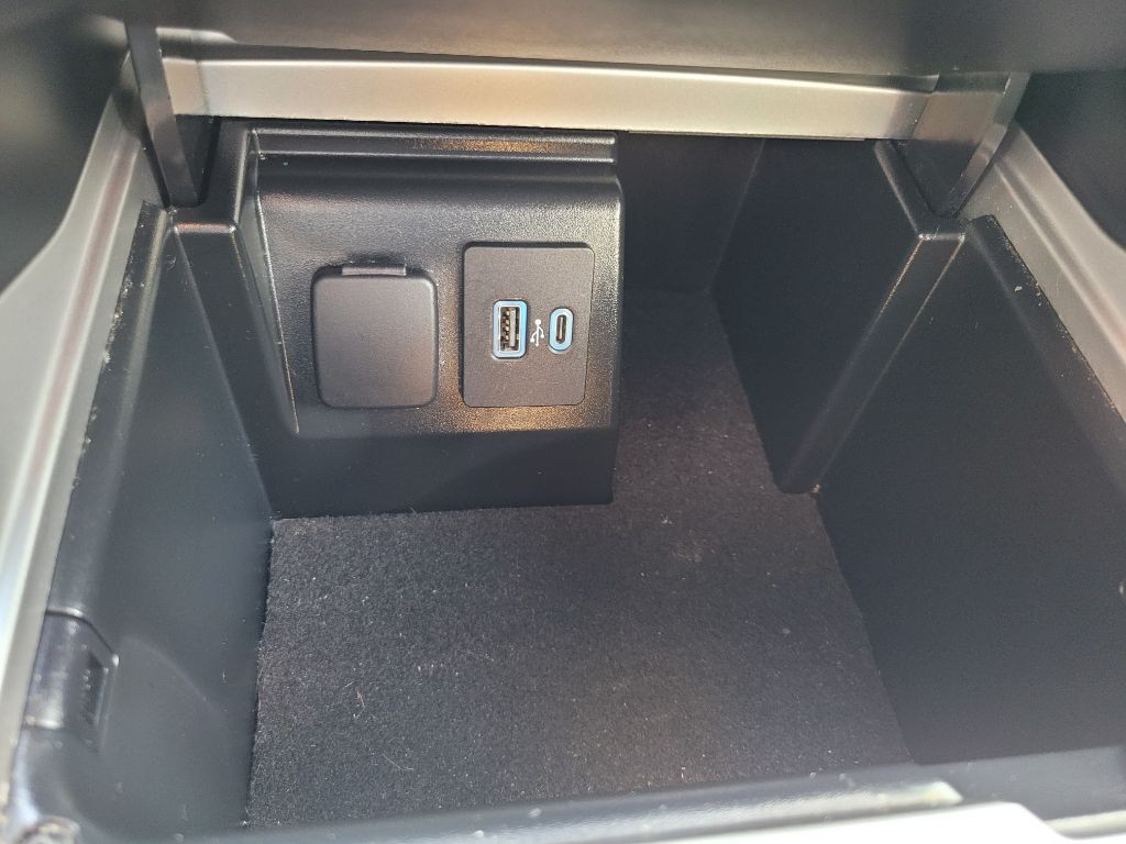 2021 Ford Explorer Image 35