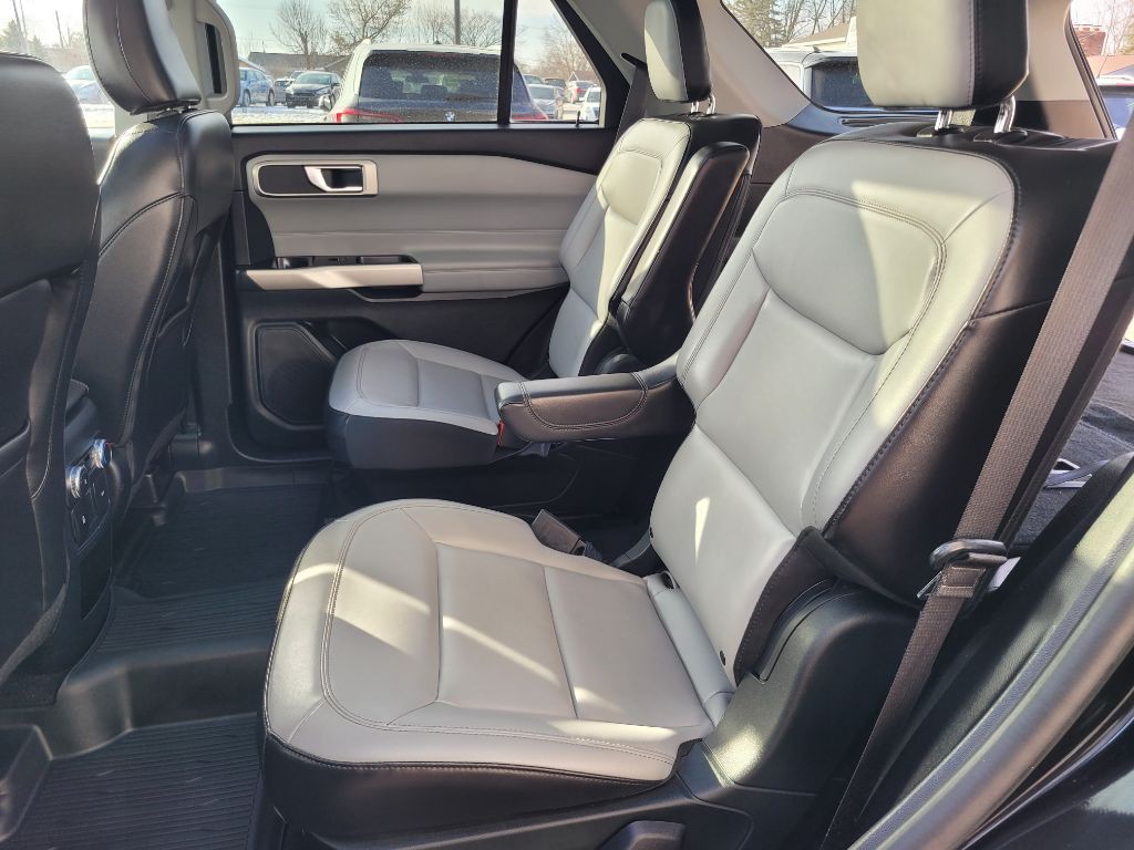 2021 Ford Explorer Image 43