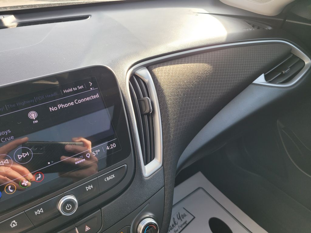 2022 Chevrolet Malibu Image 36