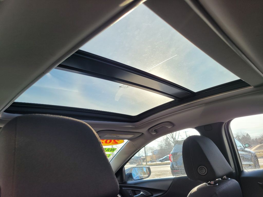 2022 Chevrolet Malibu Image 43