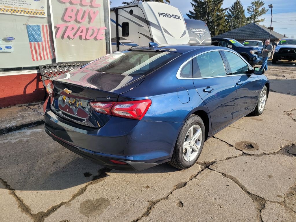 2022 Chevrolet Malibu Image 5