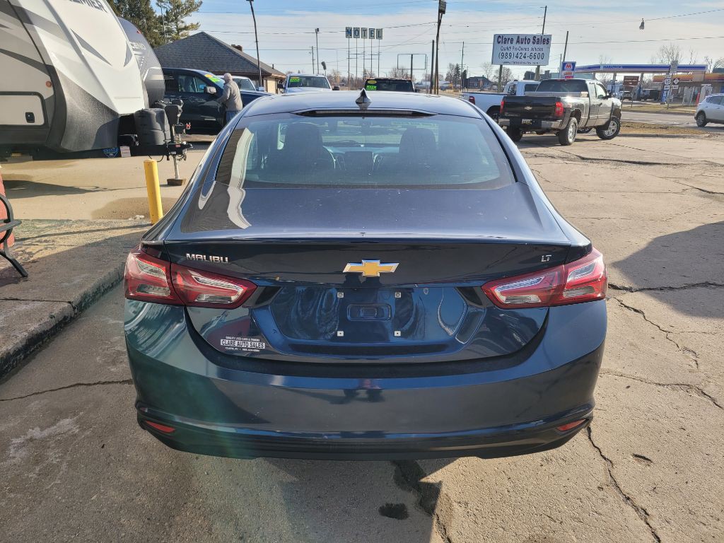 2022 Chevrolet Malibu Image 6