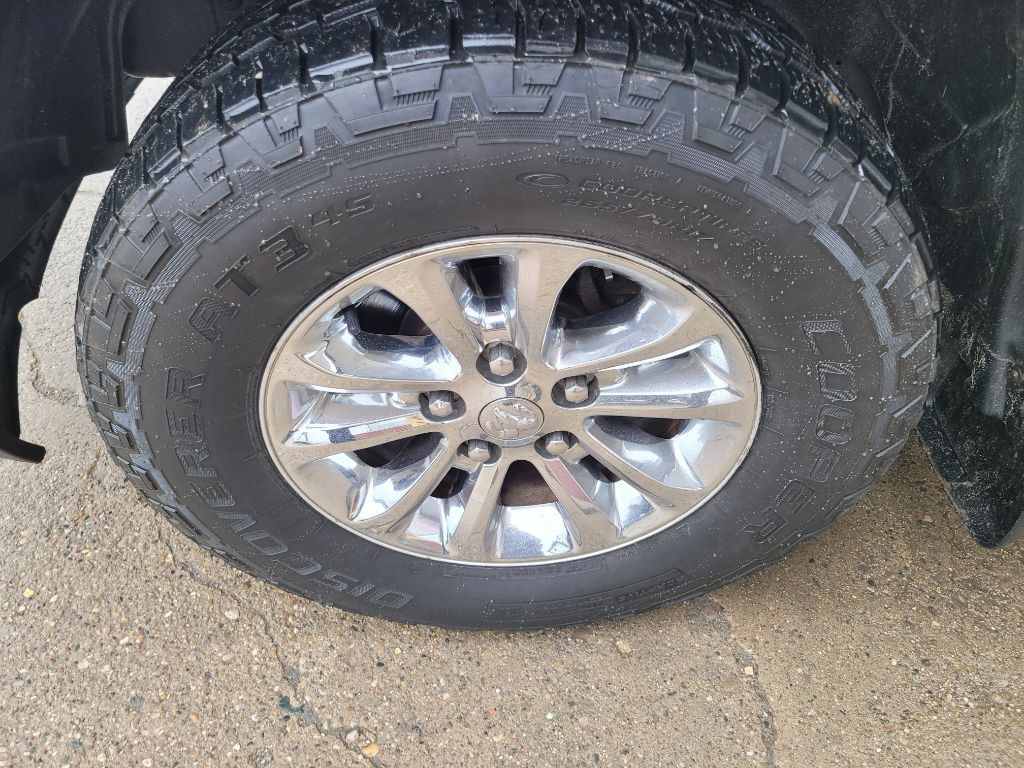 2014 RAM 1500 Image 12