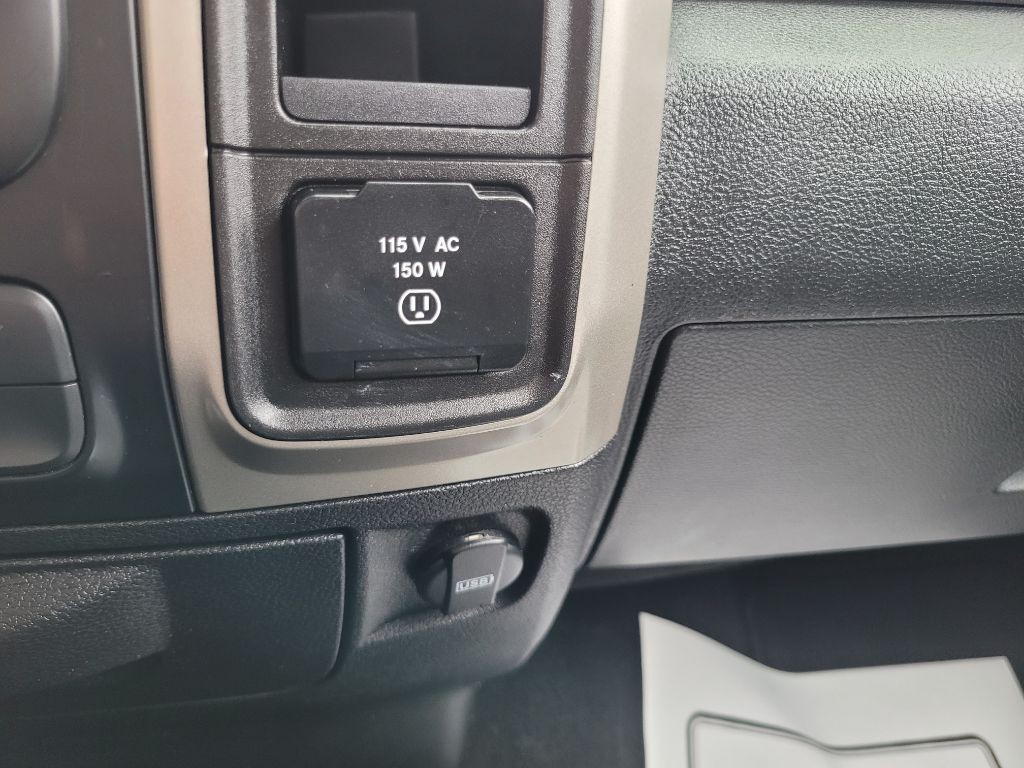 2014 RAM 1500 Image 30