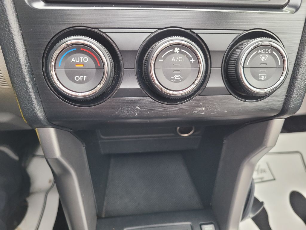 2014 Subaru Forester Image 30