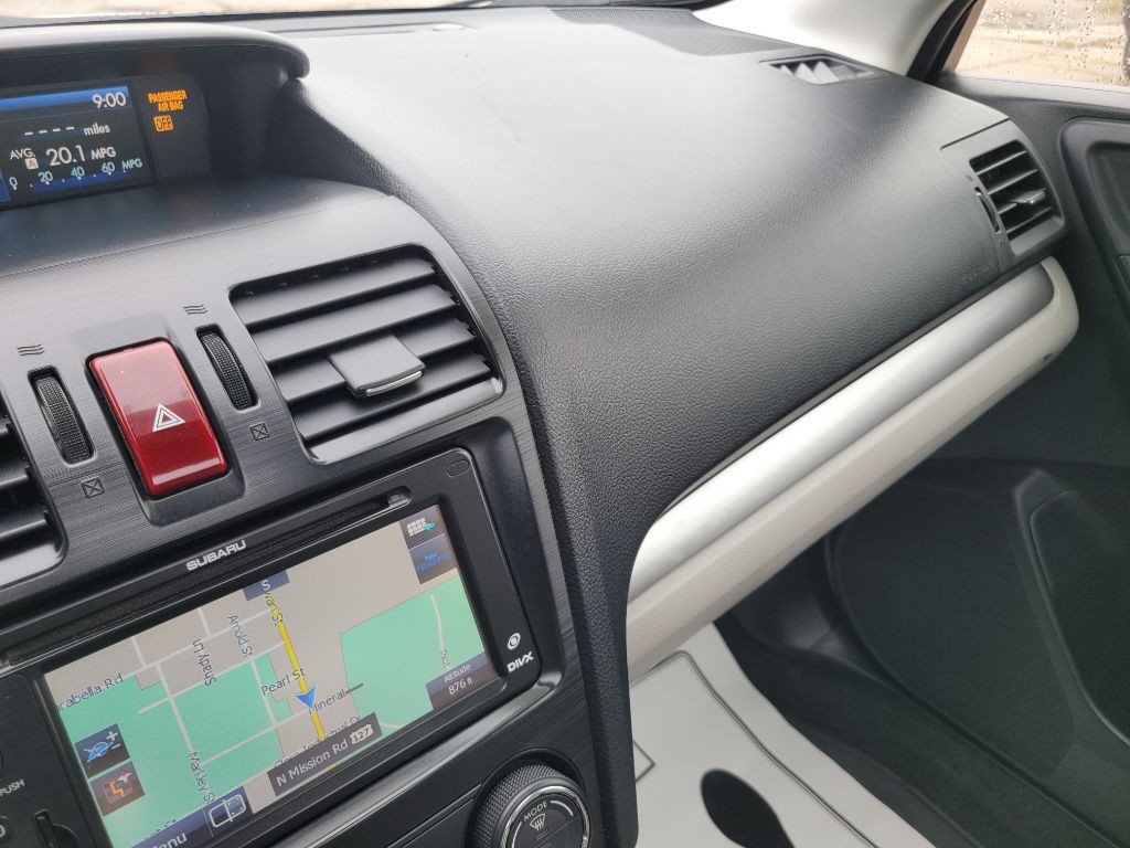 2014 Subaru Forester Image 35