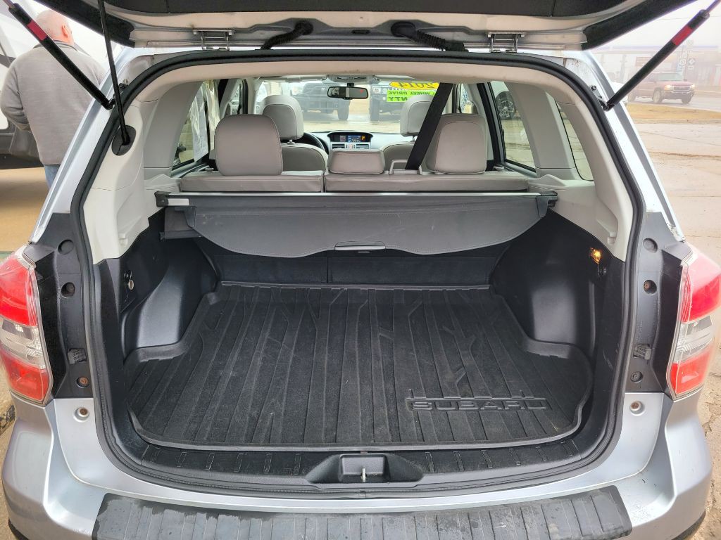 2014 Subaru Forester Image 44