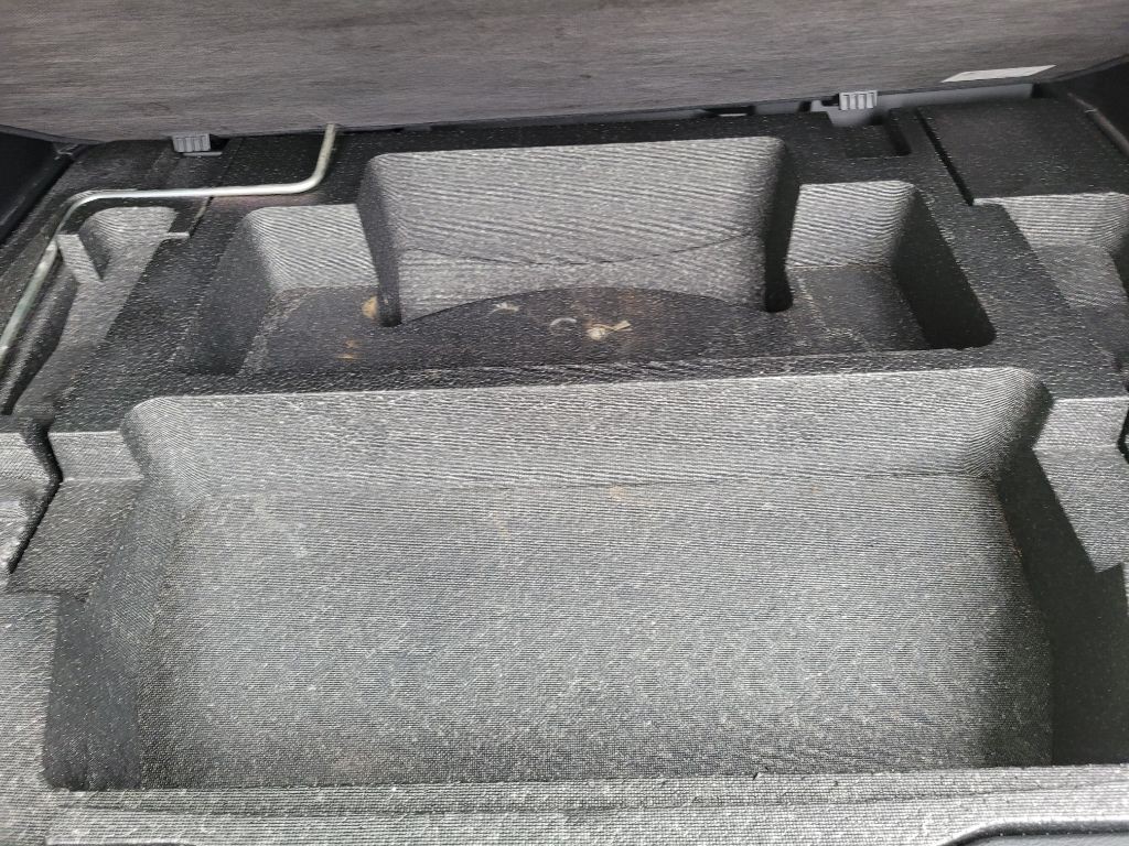 2014 Subaru Forester Image 48