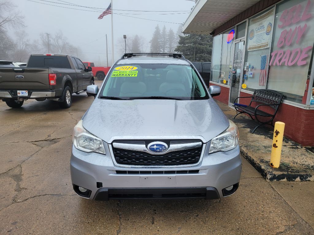 2014 Subaru Forester Image 2