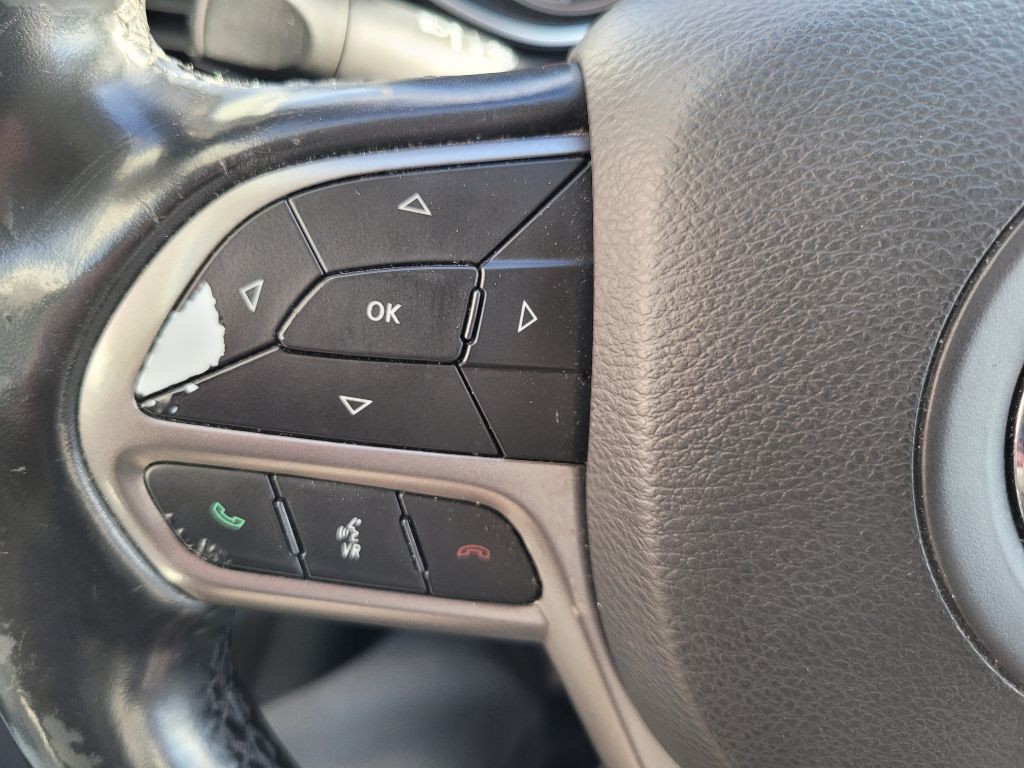 2020 Jeep Cherokee Image 25