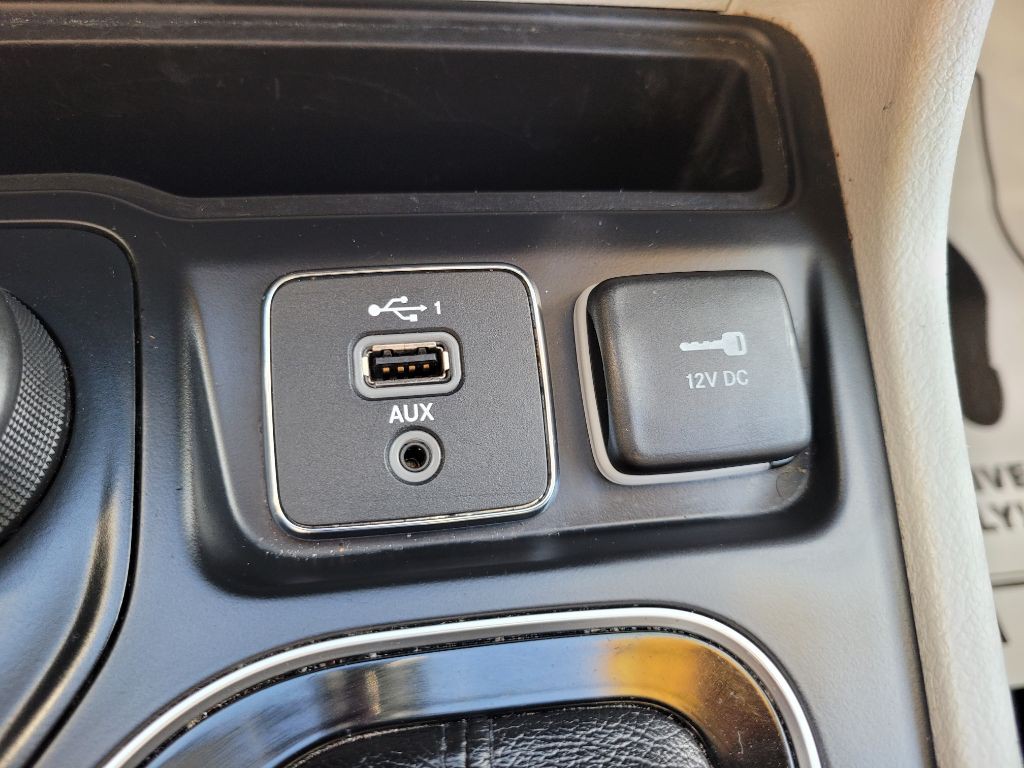 2020 Jeep Cherokee Image 34