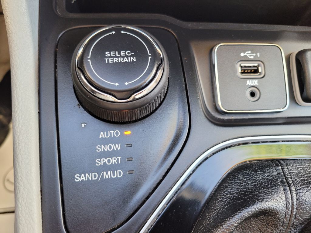 2020 Jeep Cherokee Image 37