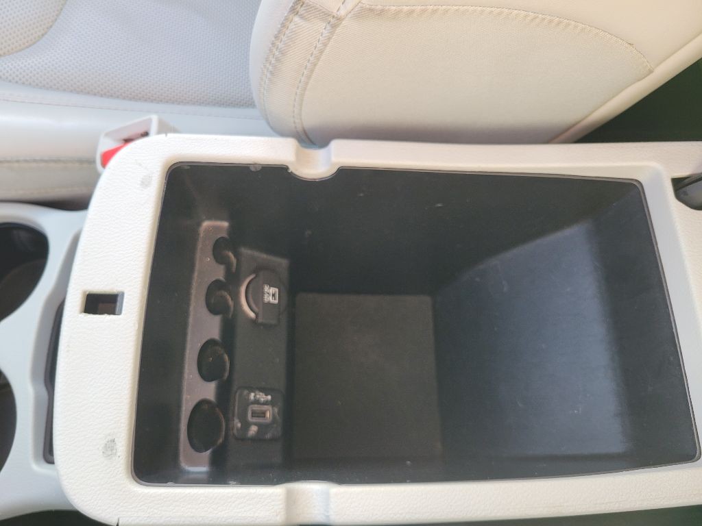 2020 Jeep Cherokee Image 38