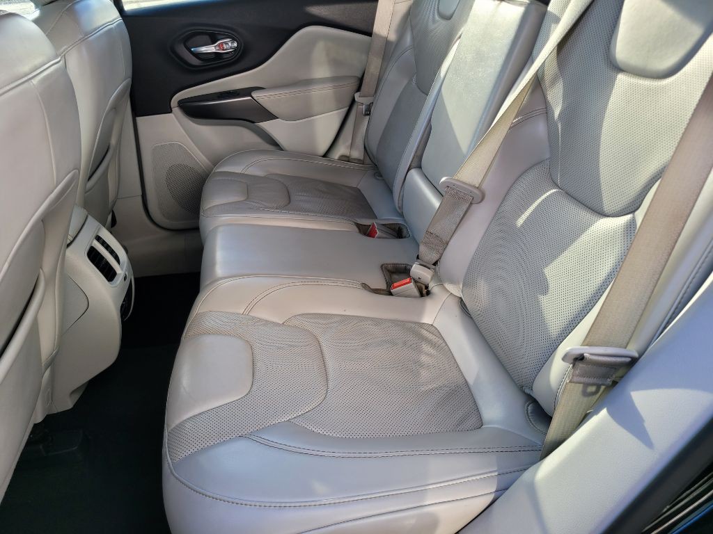 2020 Jeep Cherokee Image 41