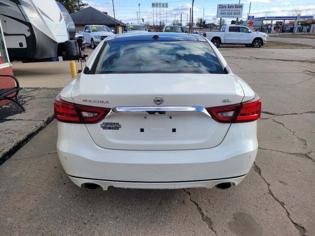 2016 Nissan Maxima Image 6