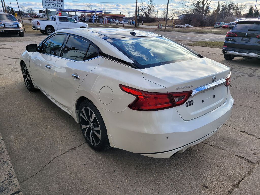 2016 Nissan Maxima Image 11