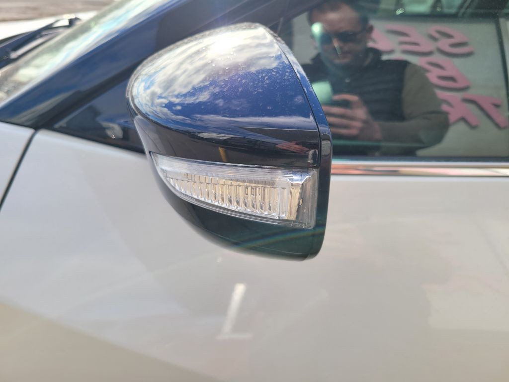 2016 Nissan Maxima Image 16