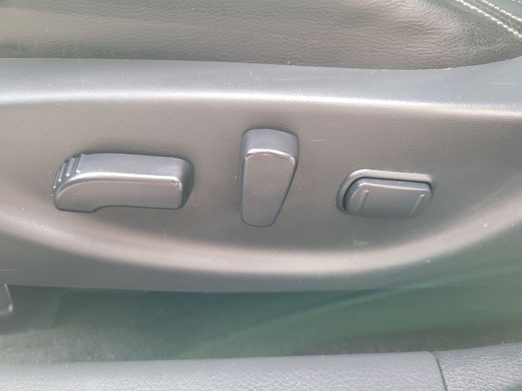 2016 Nissan Maxima Image 22