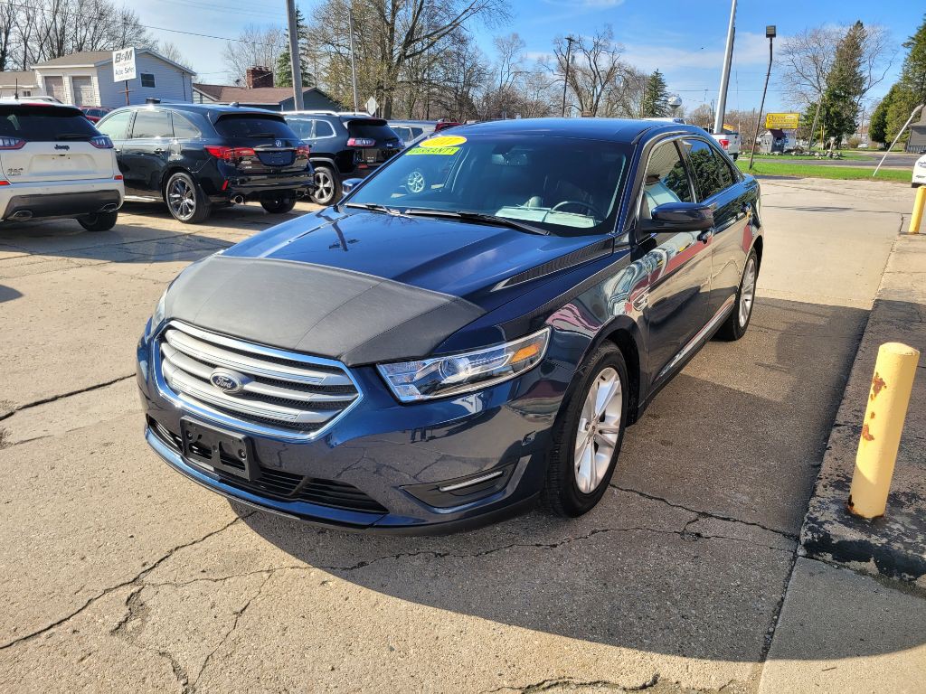 2016 Ford Taurus Image 1