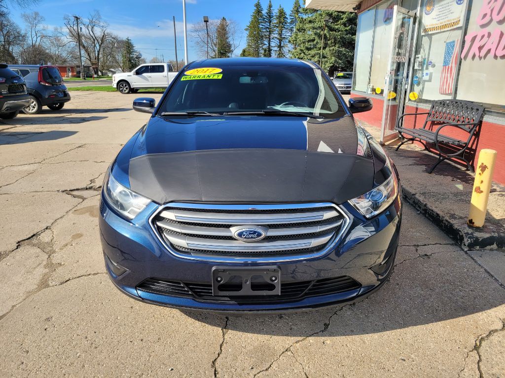 2016 Ford Taurus Image 2