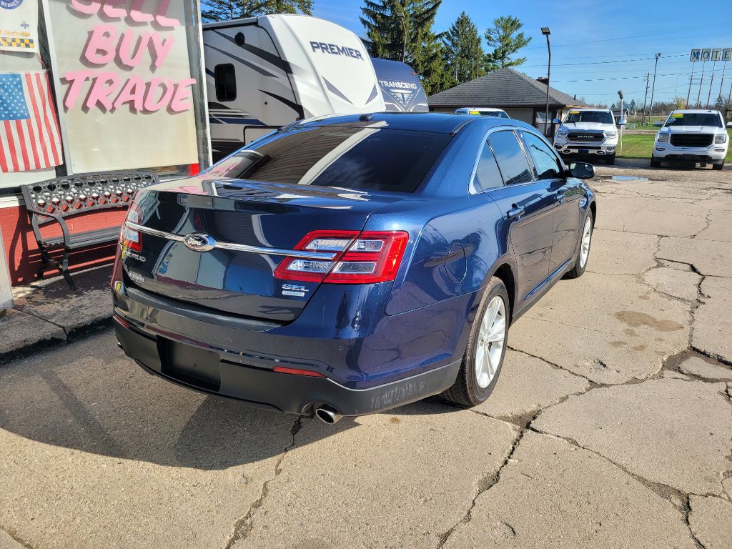 2016 Ford Taurus Image 5