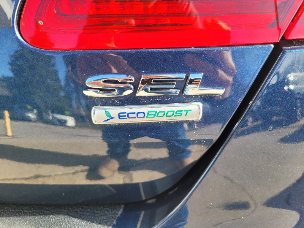 2016 Ford Taurus Image 8