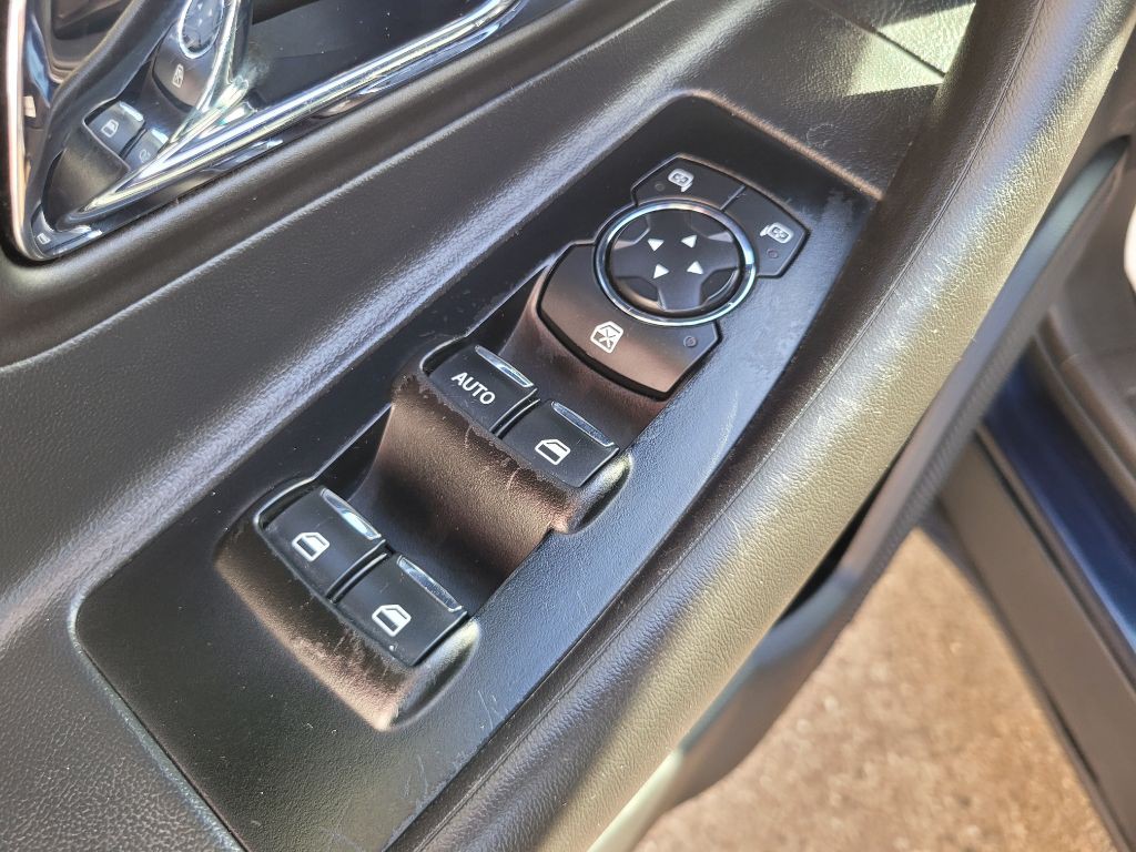 2016 Ford Taurus Image 16