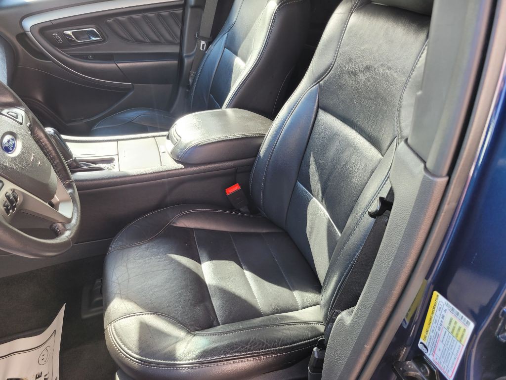 2016 Ford Taurus Image 17