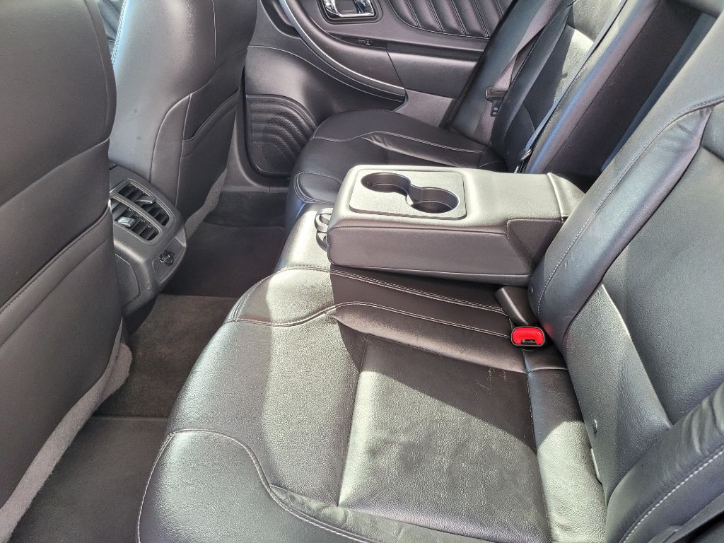 2016 Ford Taurus Image 36