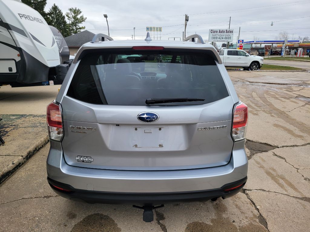 2018 Subaru Forester Image 6