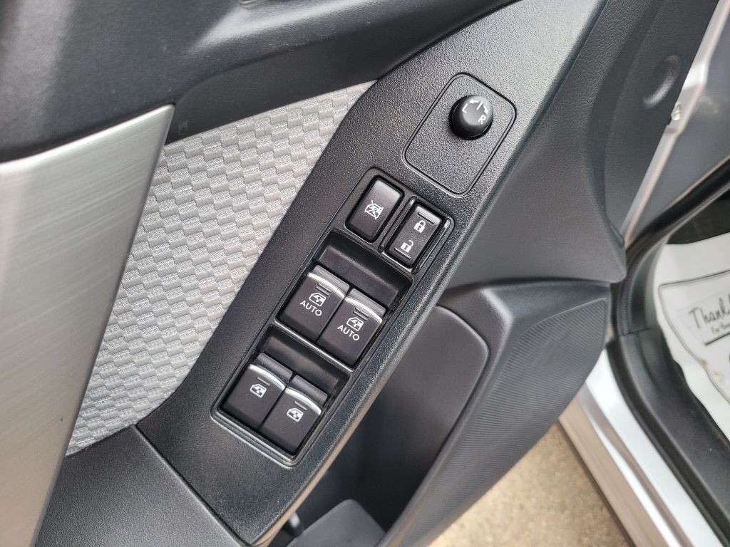 2018 Subaru Forester Image 16