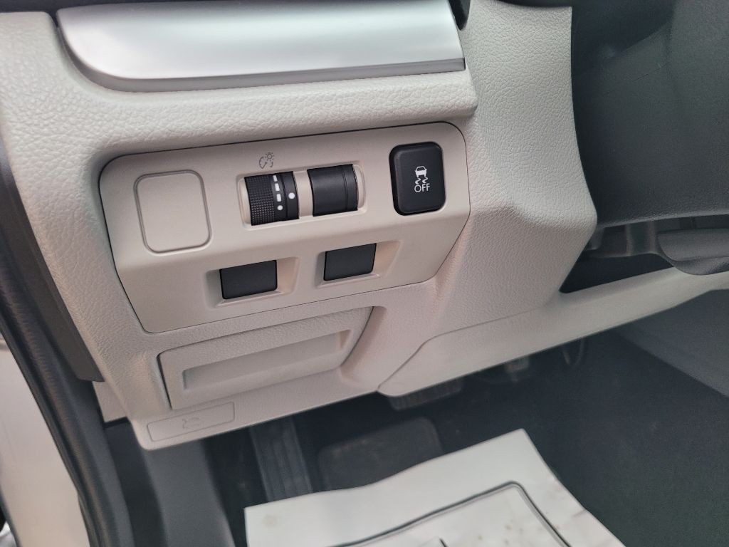 2018 Subaru Forester Image 19
