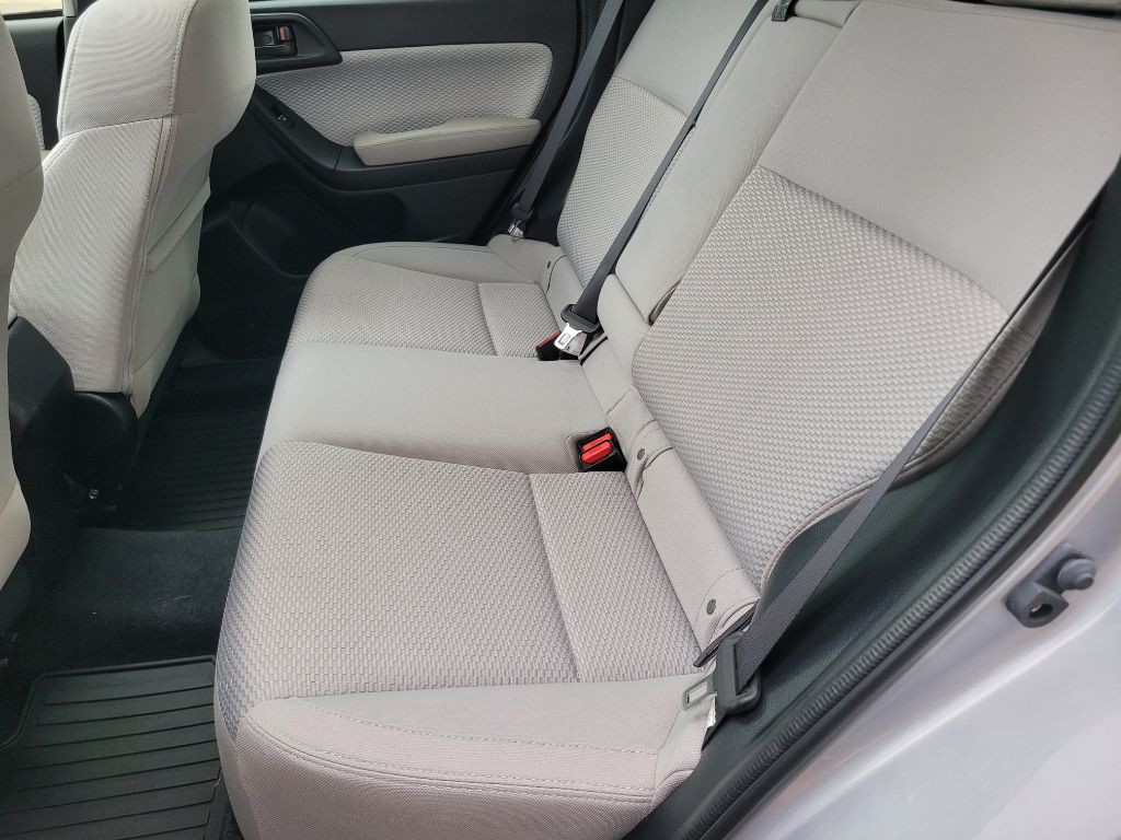 2018 Subaru Forester Image 36