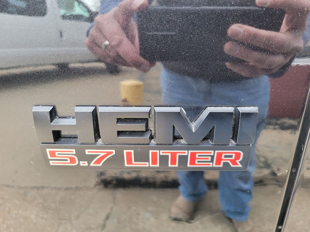 2016 RAM 1500 Image 16