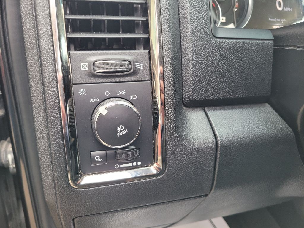 2016 RAM 1500 Image 22