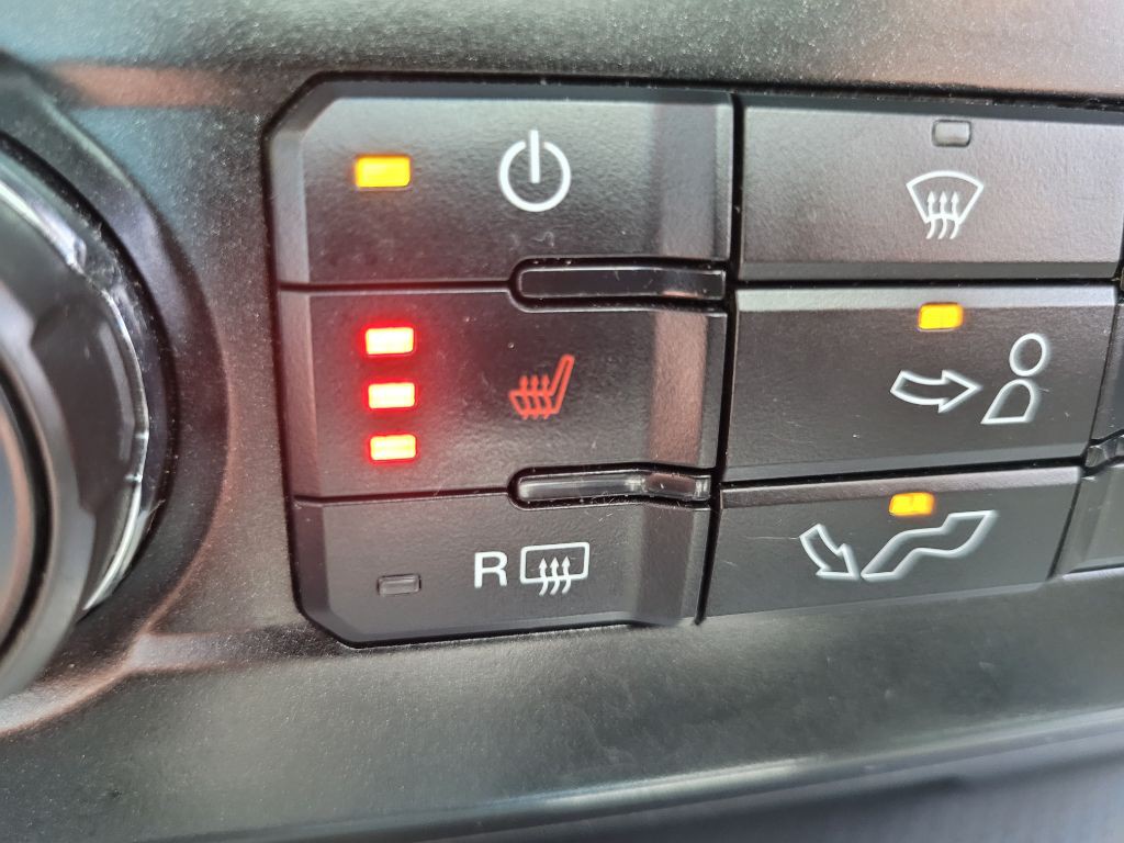 2017 Ford F-150 Image 40