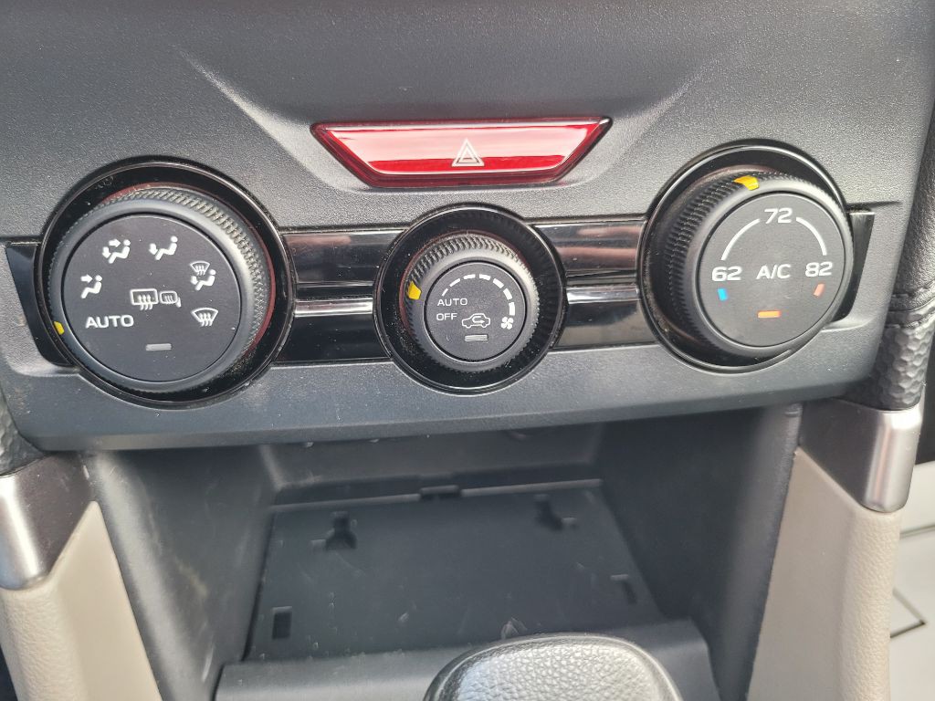 2021 Subaru Forester Image 32