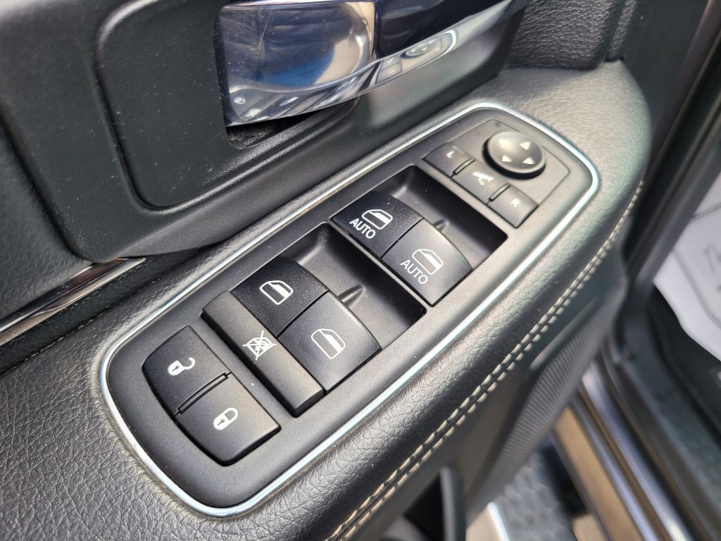 2017 RAM 1500 Image 24