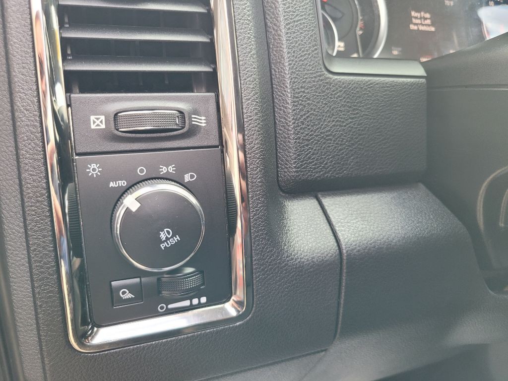 2017 RAM 1500 Image 26
