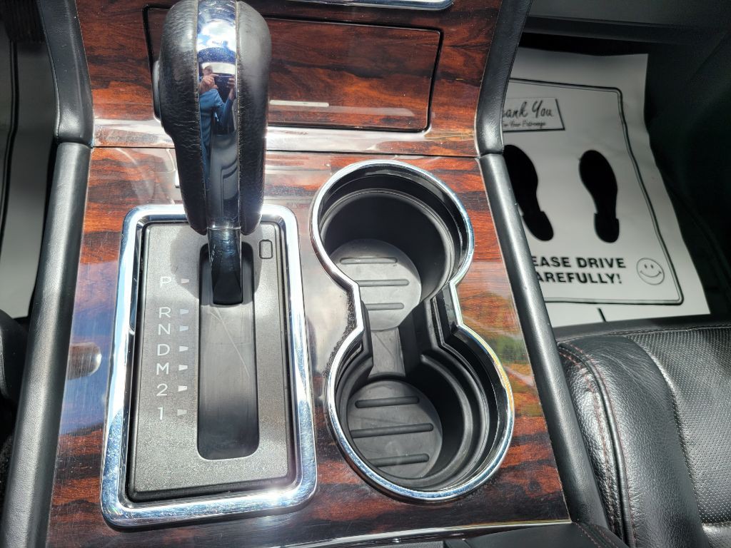 2017 Lincoln Navigator Image 36