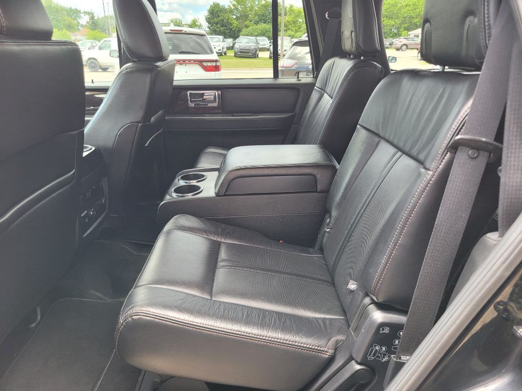 2017 Lincoln Navigator Image 41