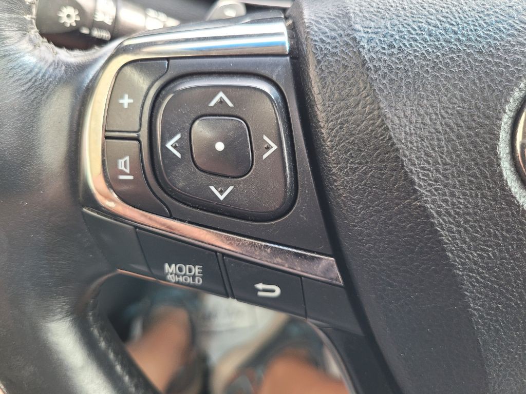 2013 Toyota Avalon Image 24