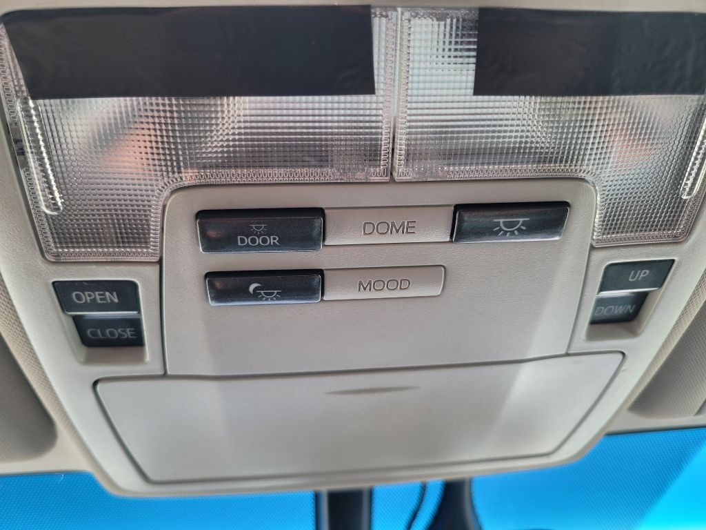 2013 Toyota Avalon Image 36