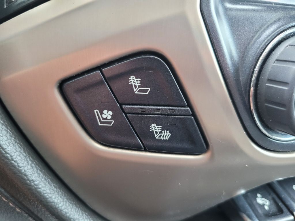 2016 GMC Sierra 2500 Image 39