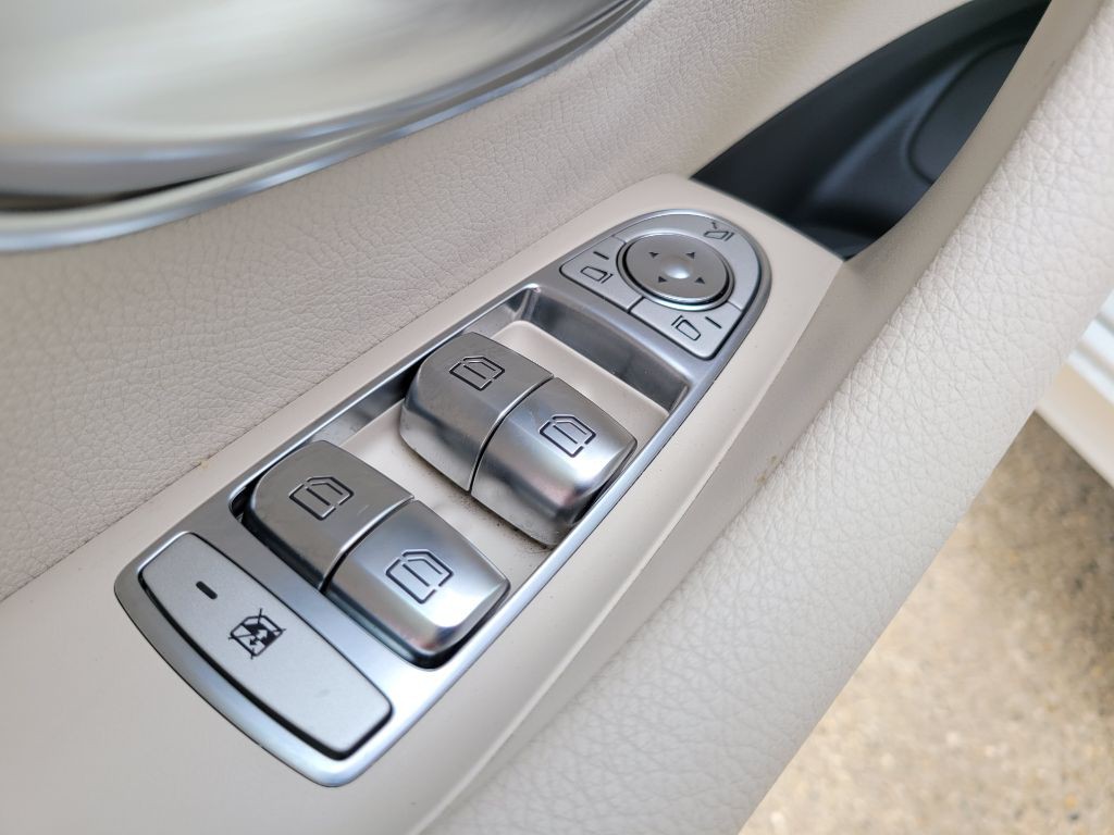 2021 Mercedes-Benz E-Class Image 22