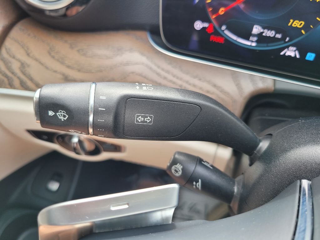 2021 Mercedes-Benz E-Class Image 32