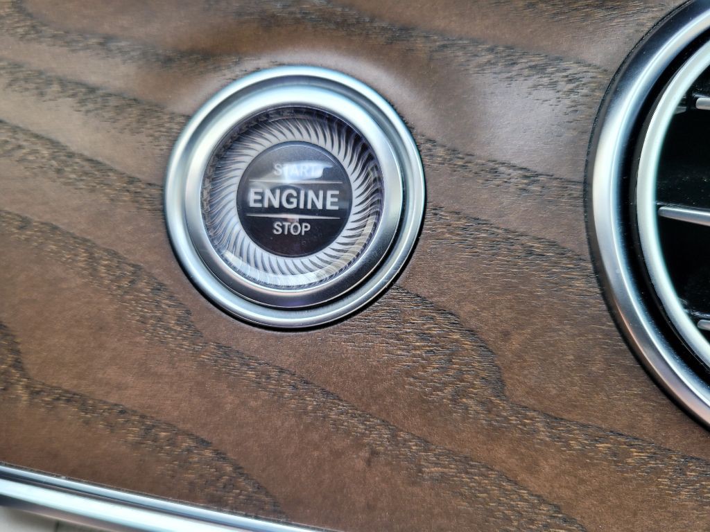2021 Mercedes-Benz E-Class Image 37