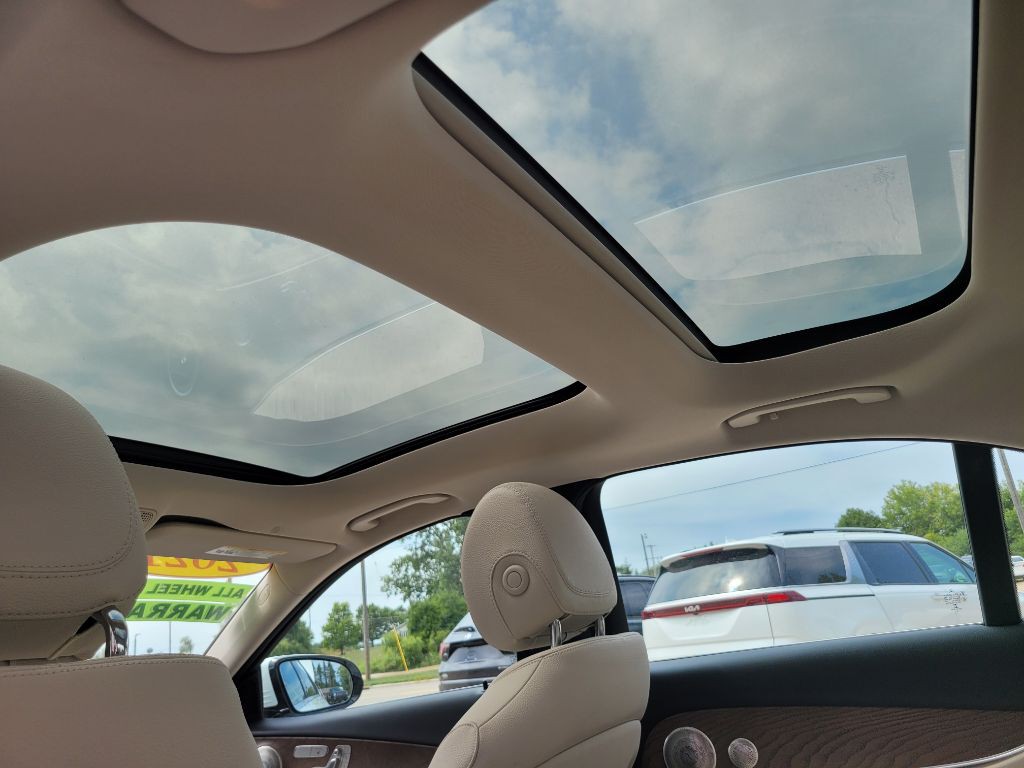 2021 Mercedes-Benz E-Class Image 52