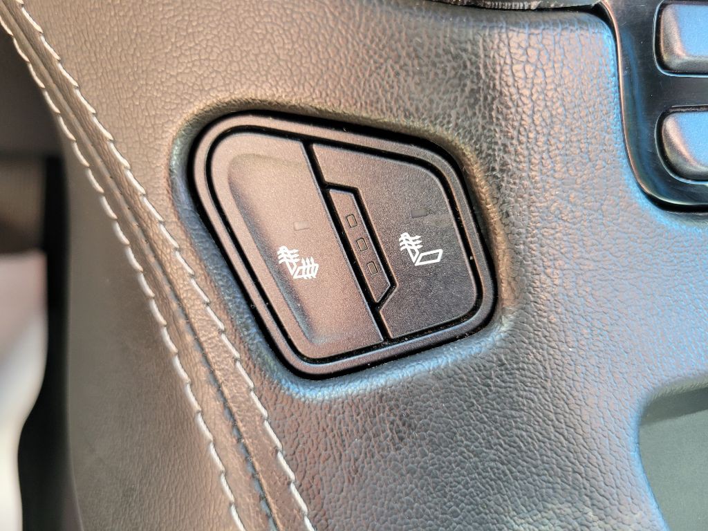 2020 Chevrolet Suburban Image 30