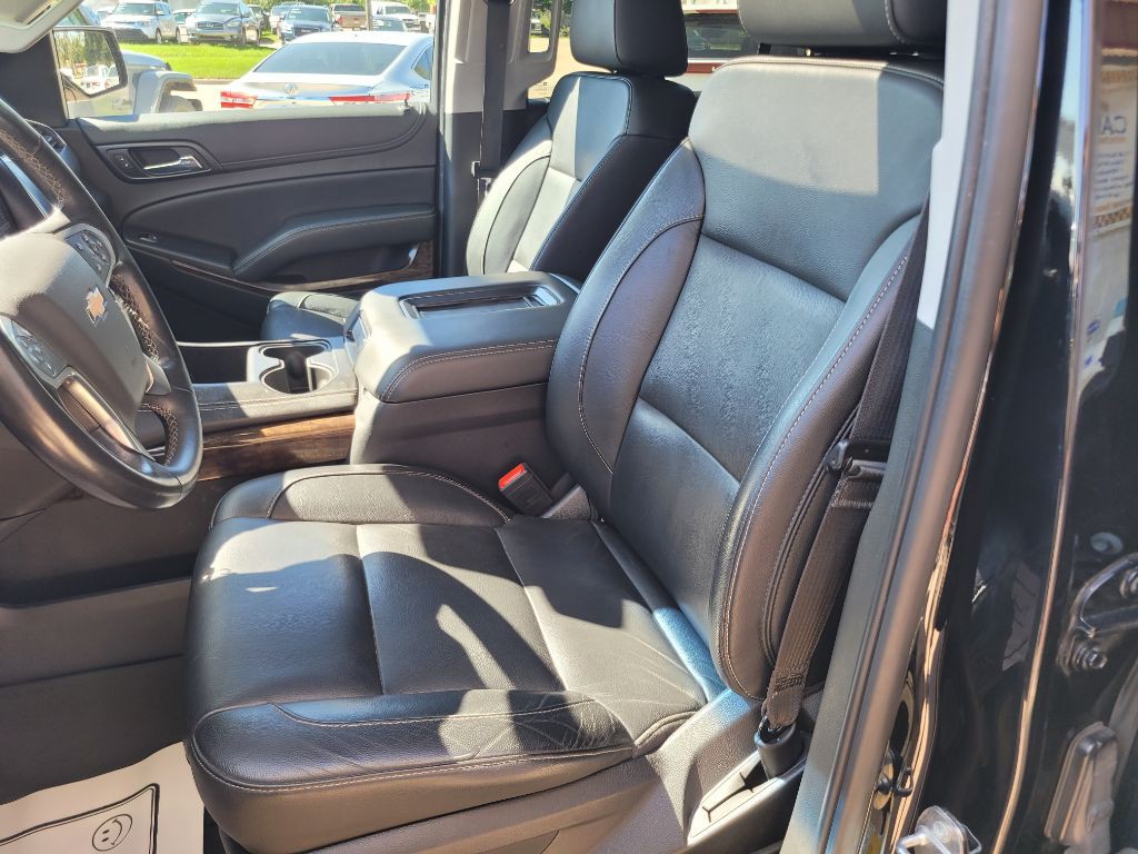 2020 Chevrolet Suburban Image 19